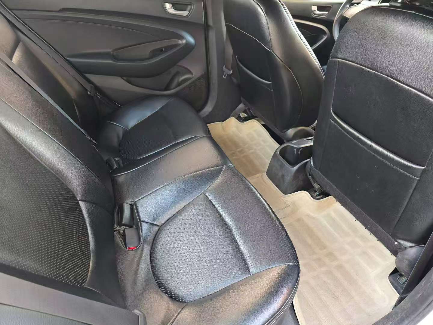 Hyundai Verna Manual Standard Trim 9
