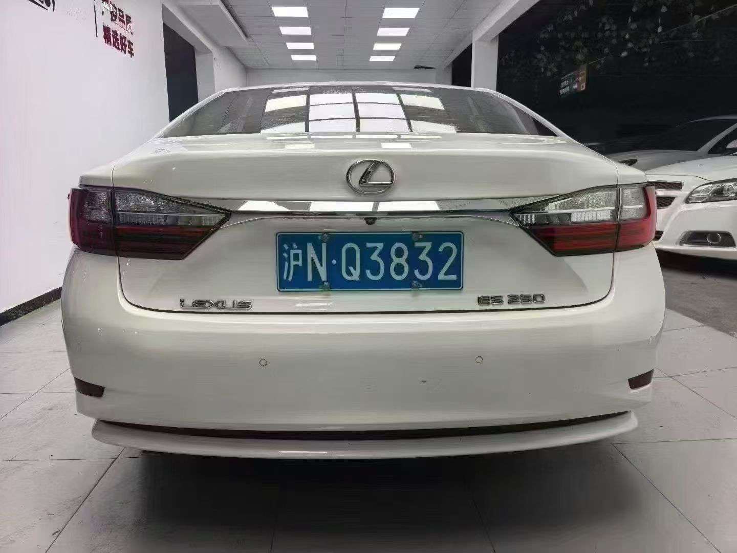 Lexus ES ES250 4