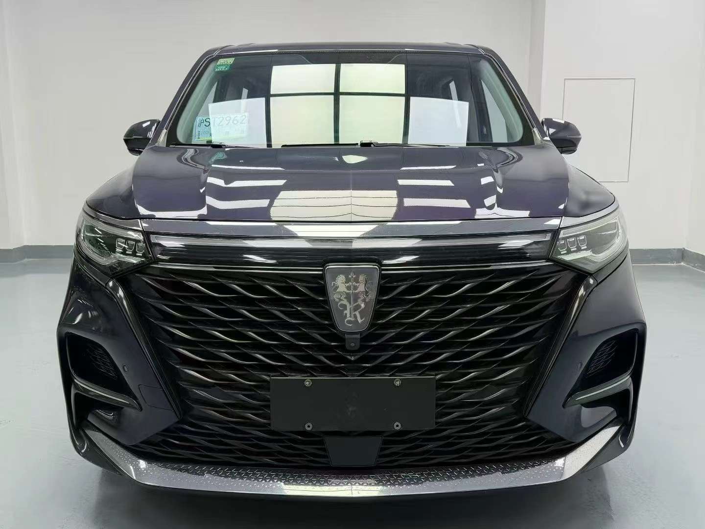 Roewe IMAX8 2