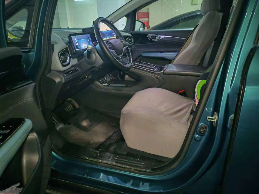 AION V 2022 Ride-hailing 3