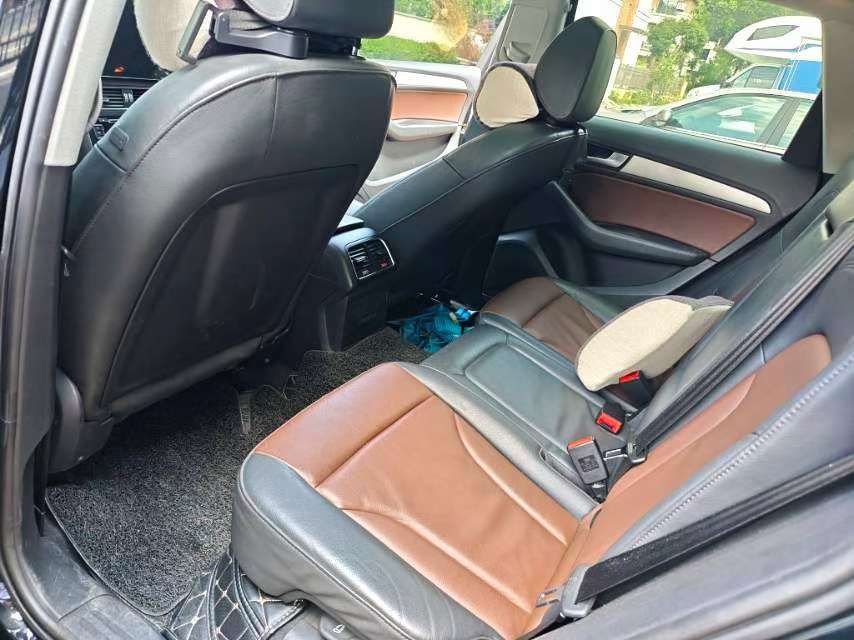 Audi Q5 2.0TFSI 40TFSI Classic Edition Advance 7