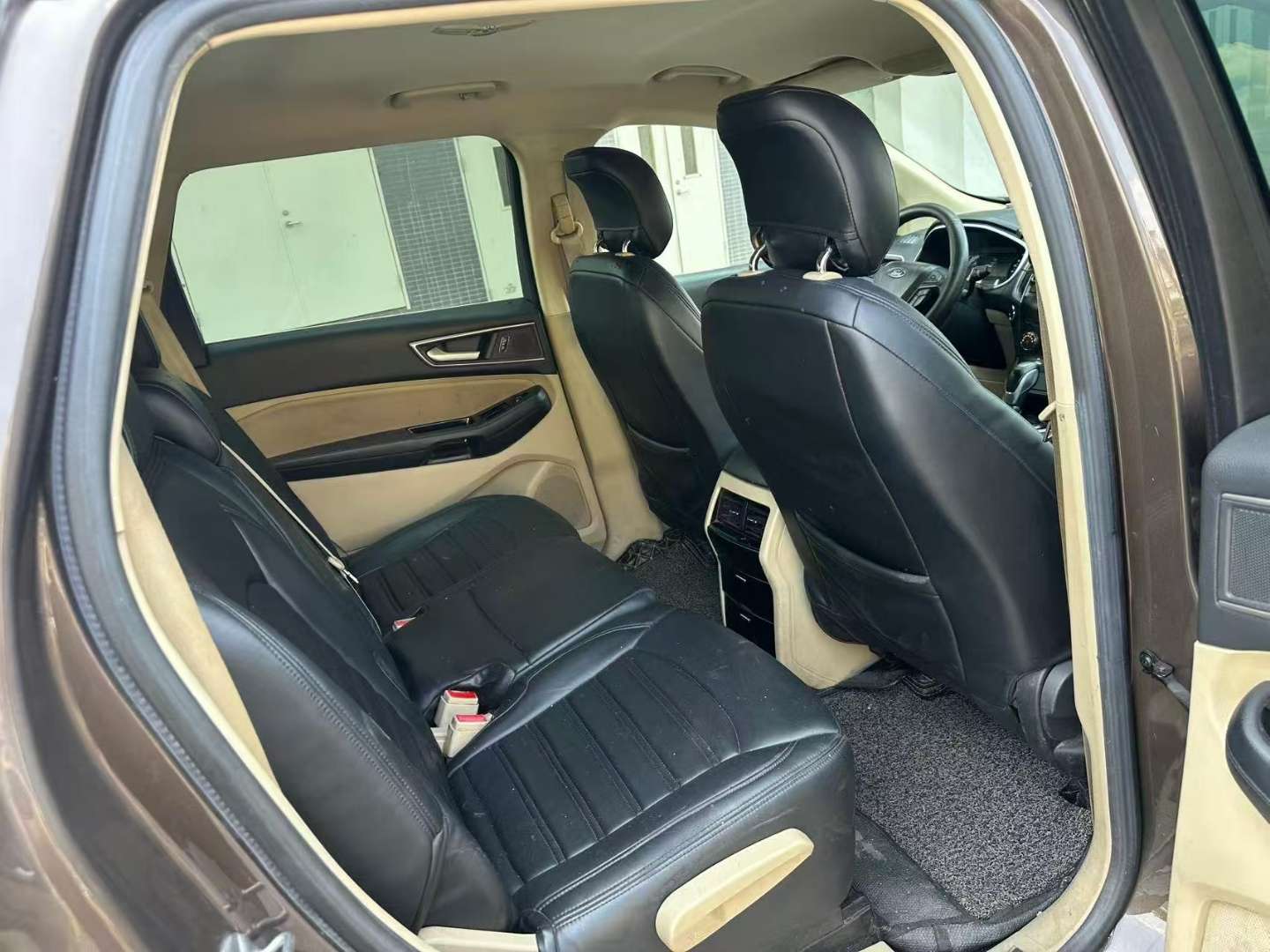 Ford Edge 2.0T FWD Elite 5-Seat 7