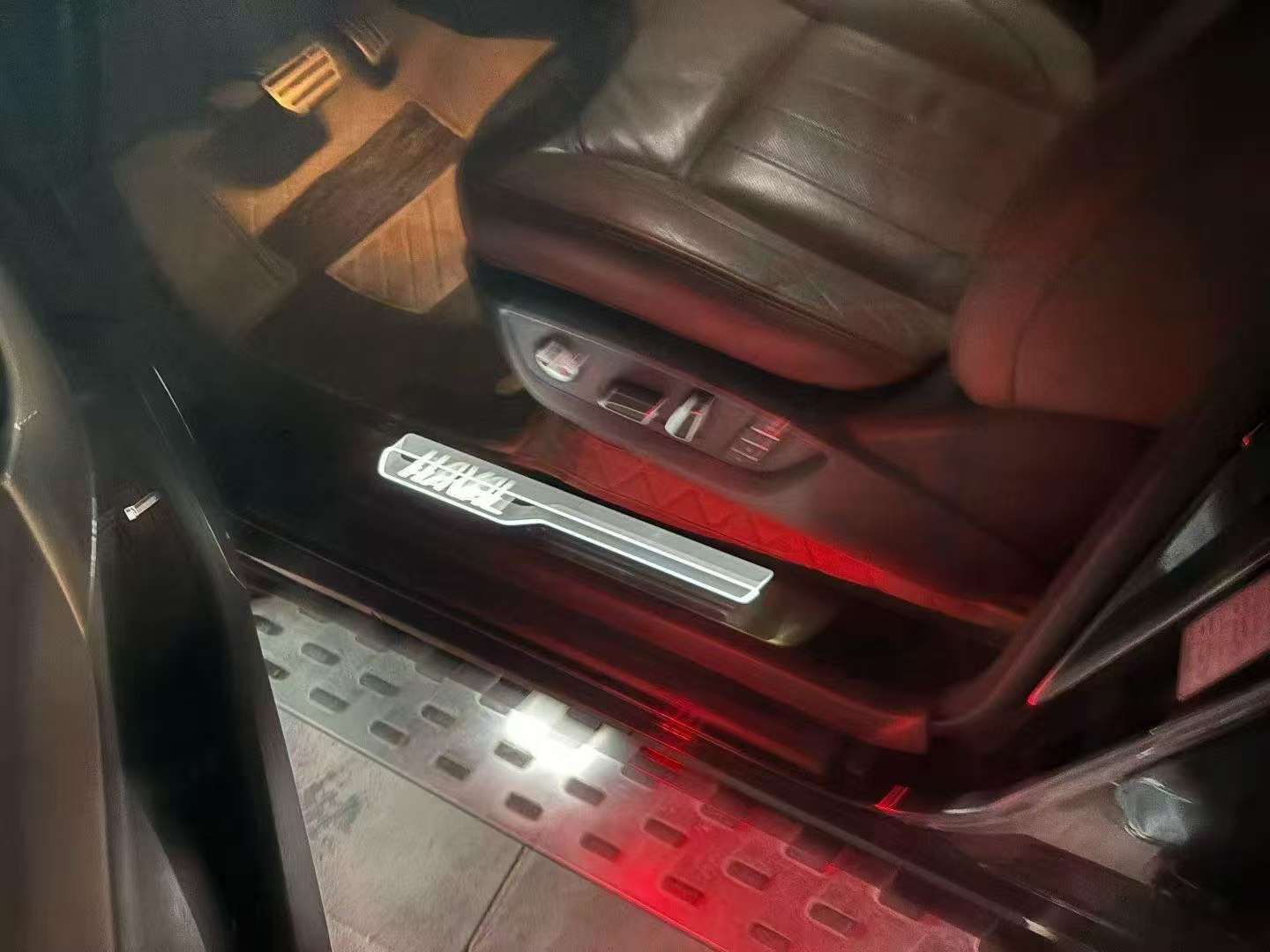 Haval H9 2015 2.0T 4WD 7-Seat Luxury 4