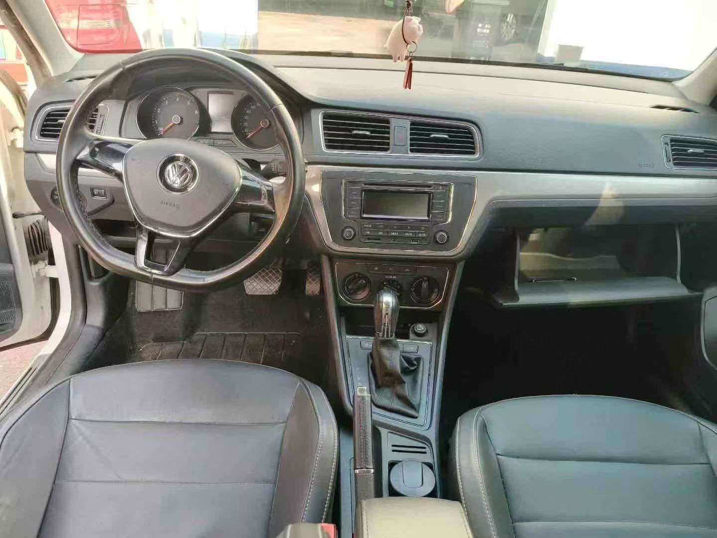 Volkswagen Lavida 7