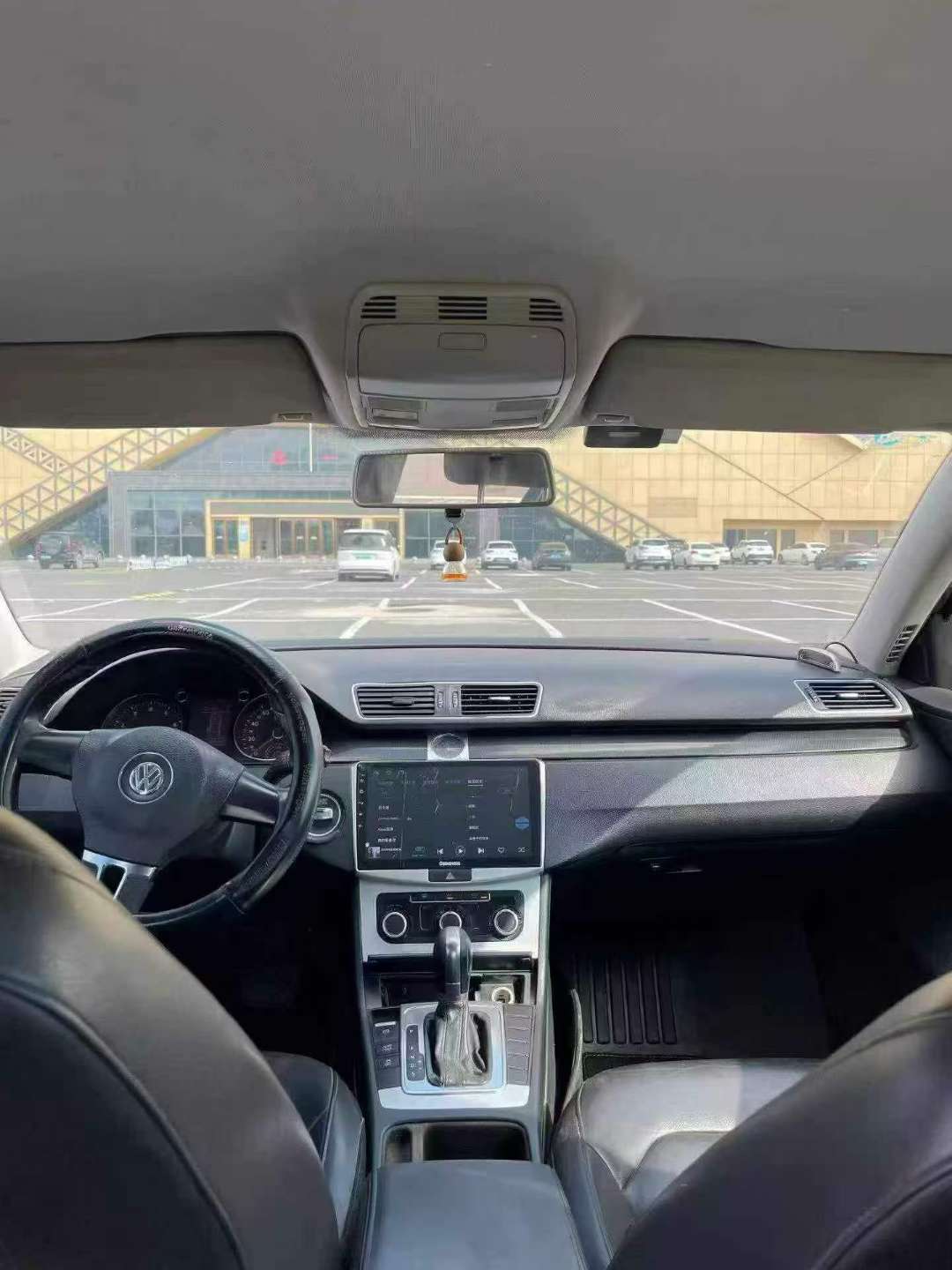 Volkswagen Magotan 1.8T Automatic 8