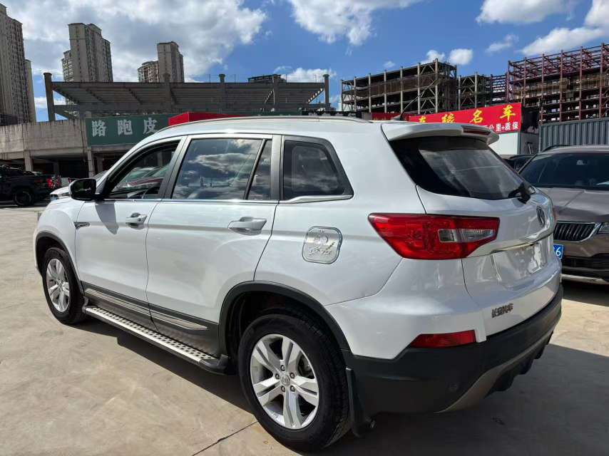 Changan CS75 4