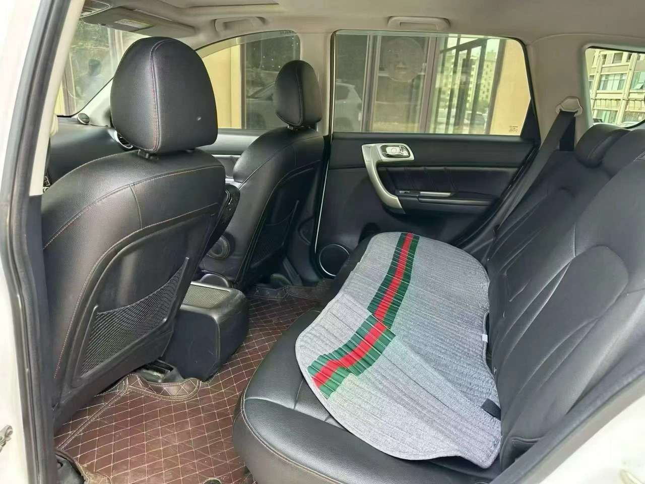 Haval H6 1.5T with Sunroof 5