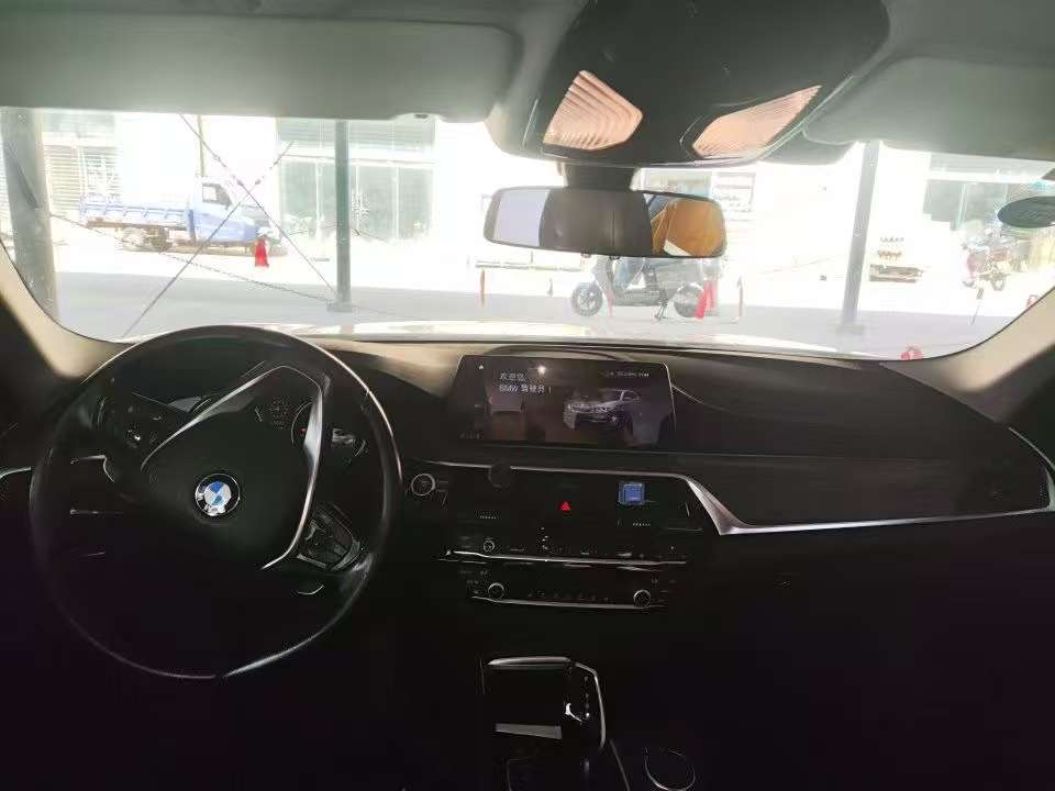 BMW 5 Series 530Li 2.0T Luxury xDrive AWD 6