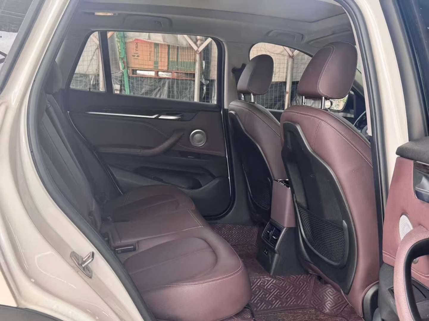 BMW X1 AWD Premium Edition 8