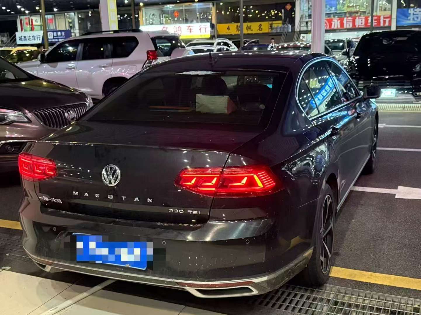 Volkswagen Magotan 1.4T Automatic Sunroof Comfort 3