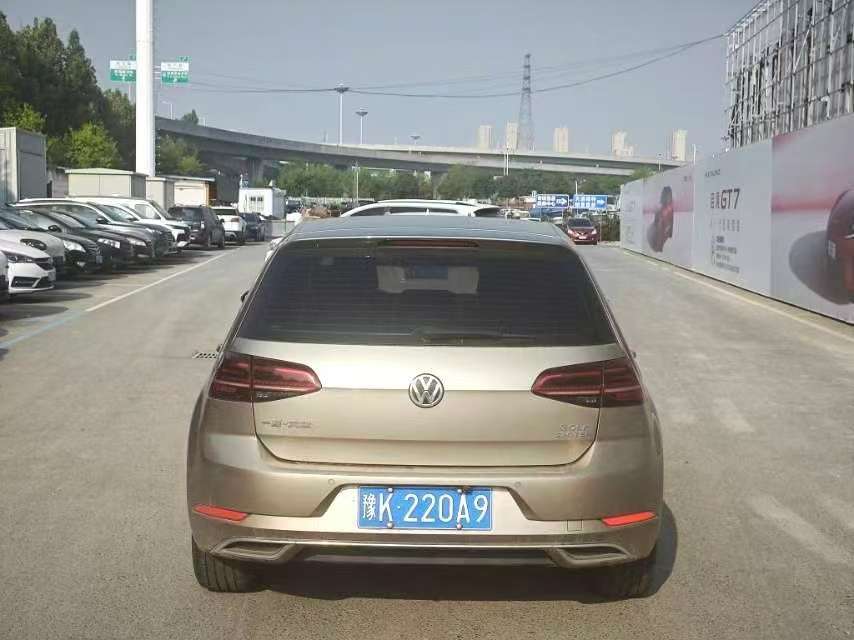 Volkswagen Golf 7 2018 1.4TSI 230TSI Luxury 4