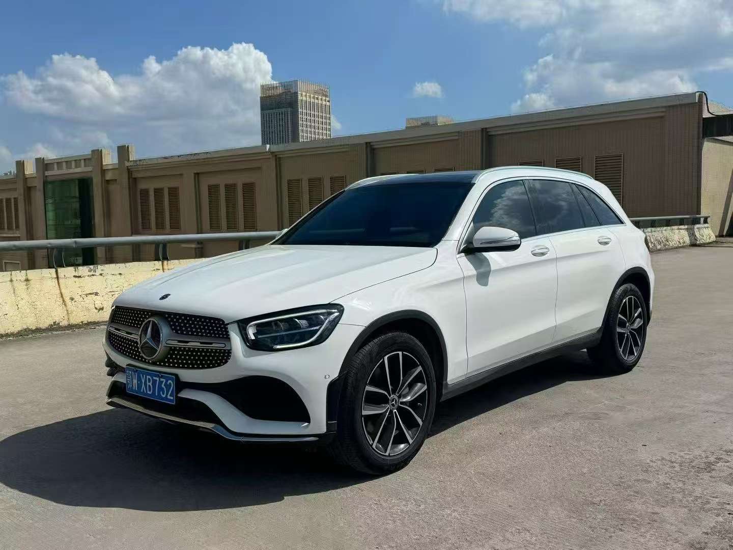Mercedes-Benz GLC 260L Luxury