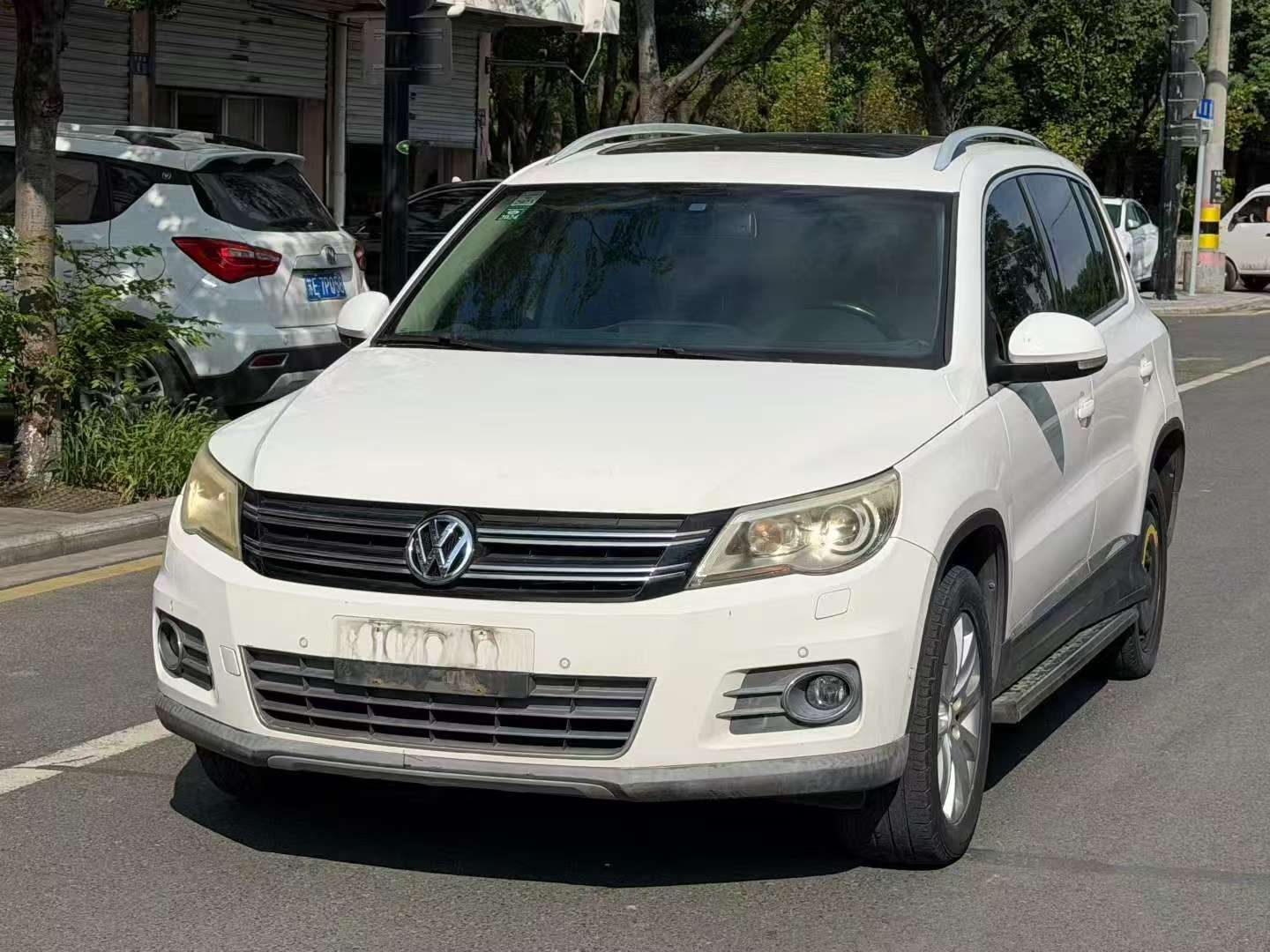 Volkswagen Tiguan Automatic Sunroof 2.0T 4WD 2