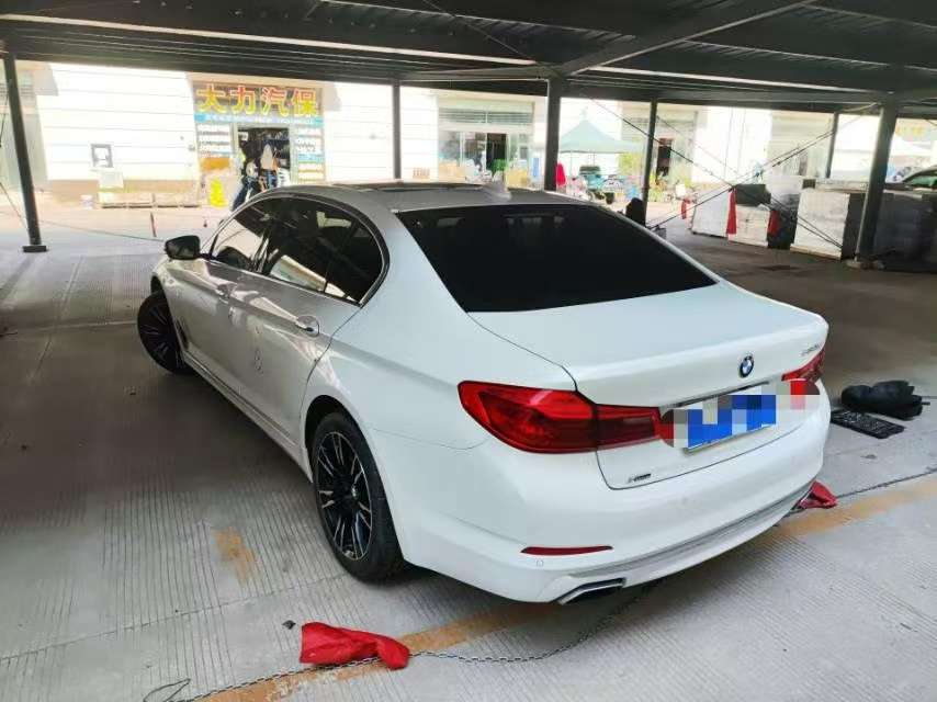 BMW 5 Series 530Li 2.0T Luxury xDrive AWD 3