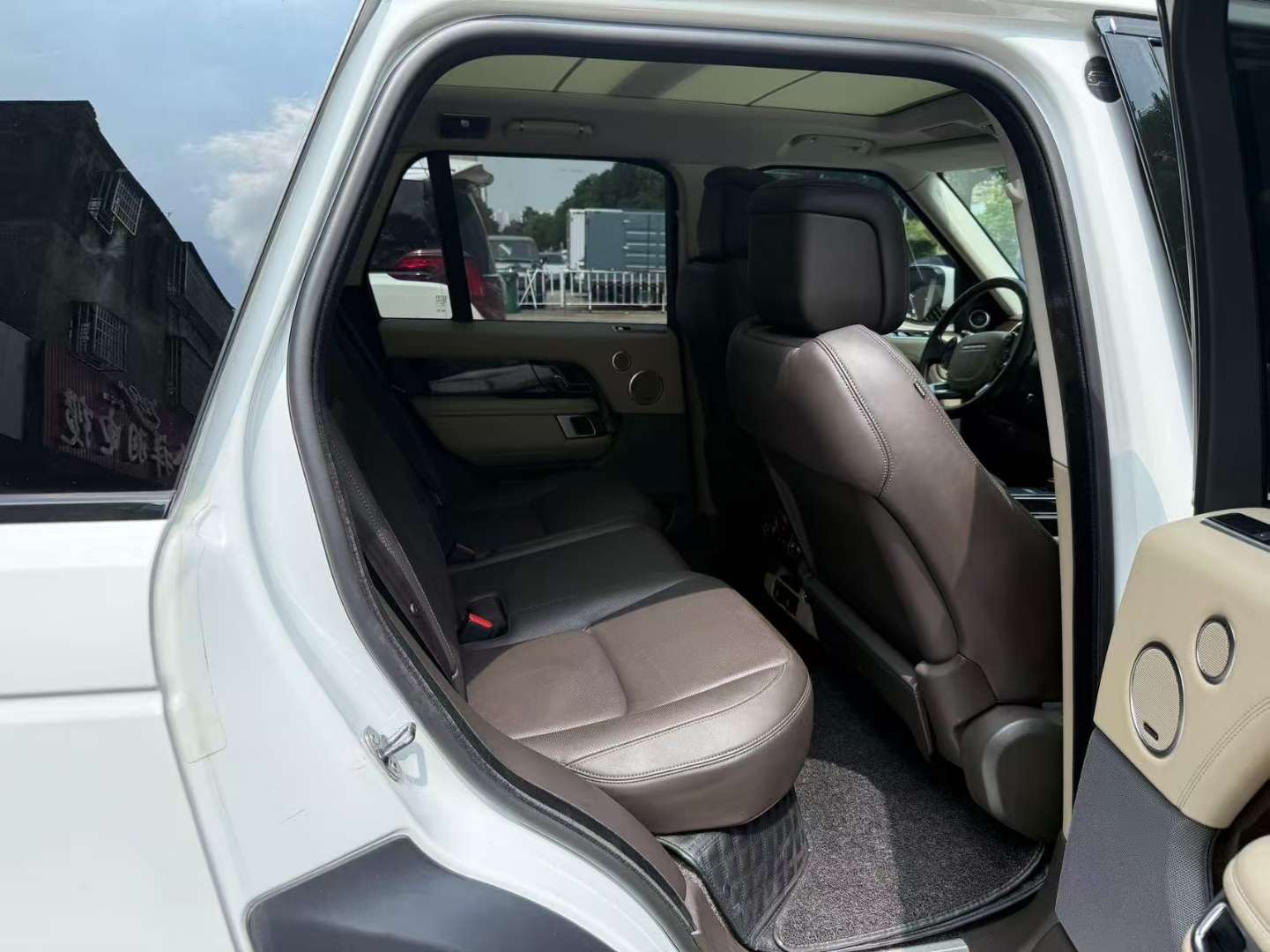 Land Rover Range Rover 2022 3.0 360PS Heritage Edition 6