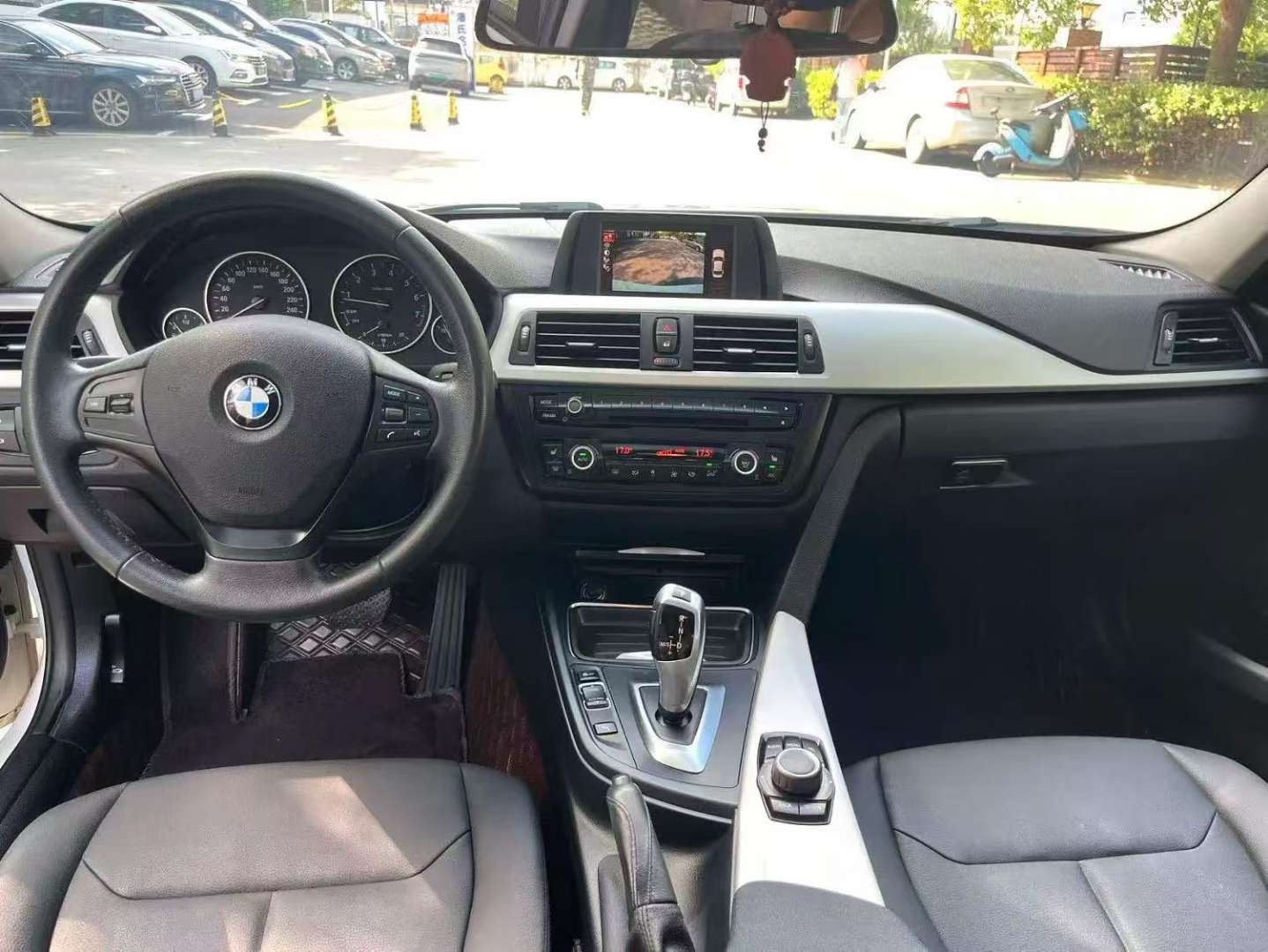 BMW 3 Series 320i Fashion 4