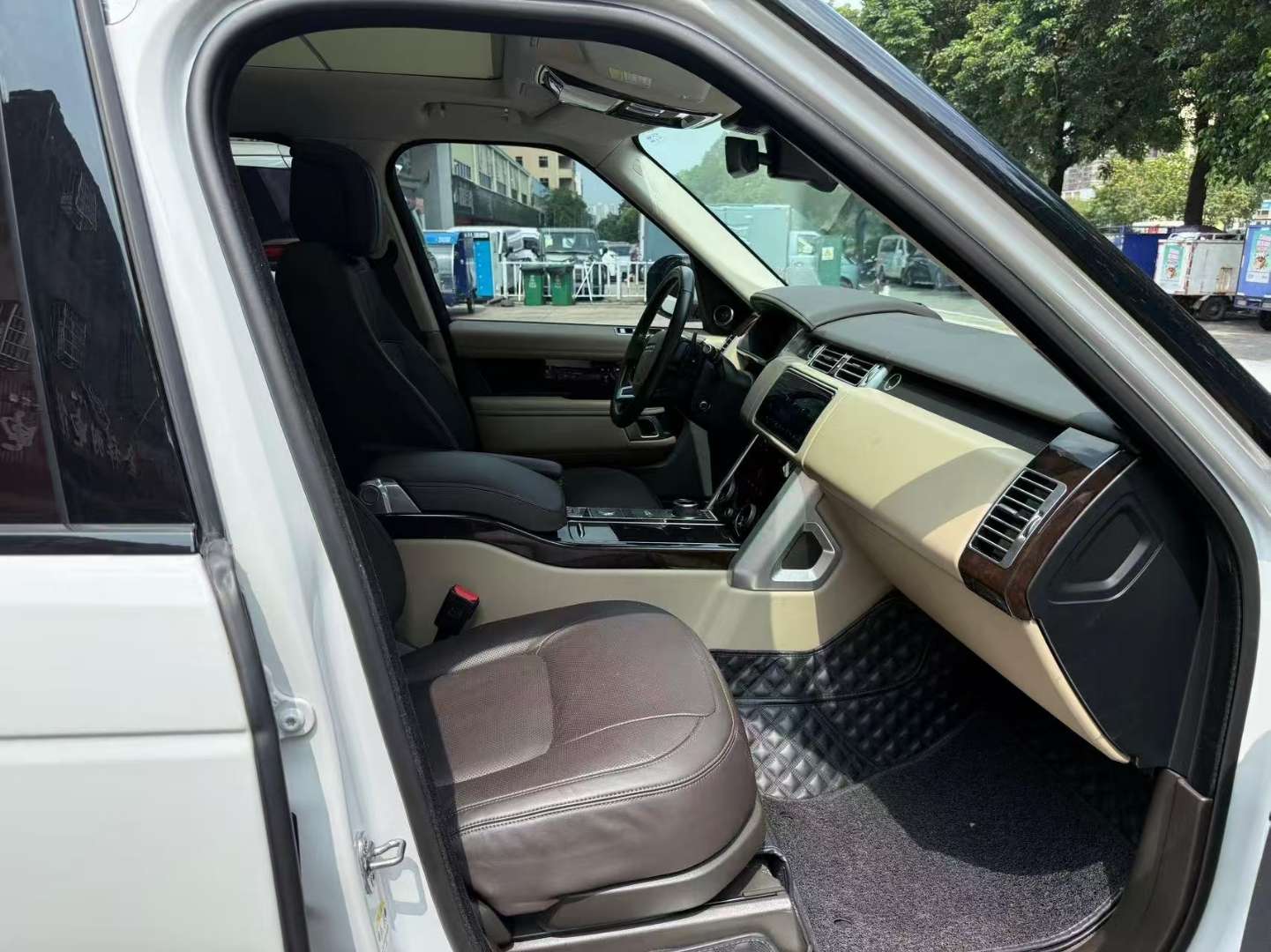 Land Rover Range Rover 2022 3.0 360PS Heritage Edition 8