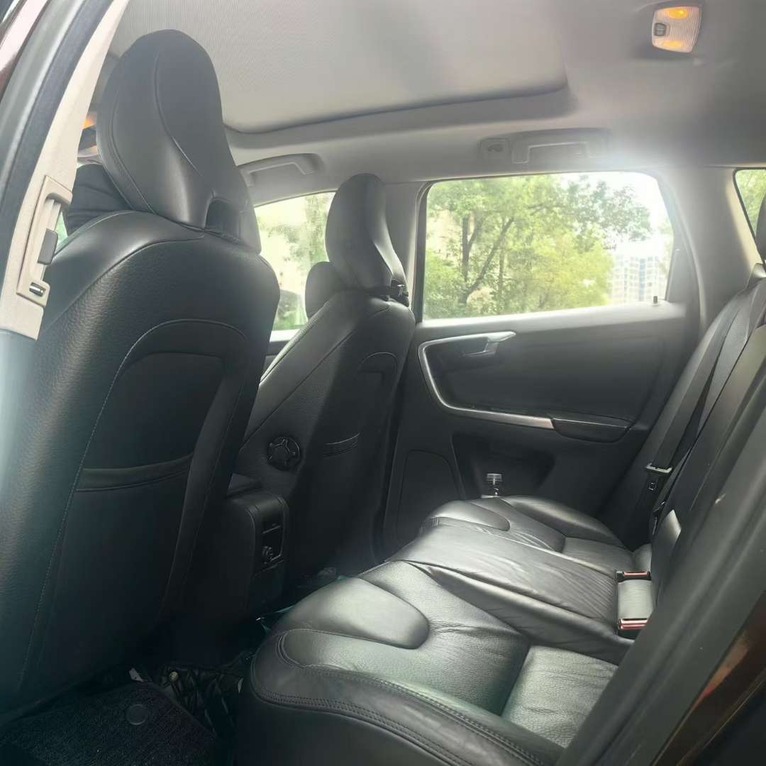 Volvo XC60 6