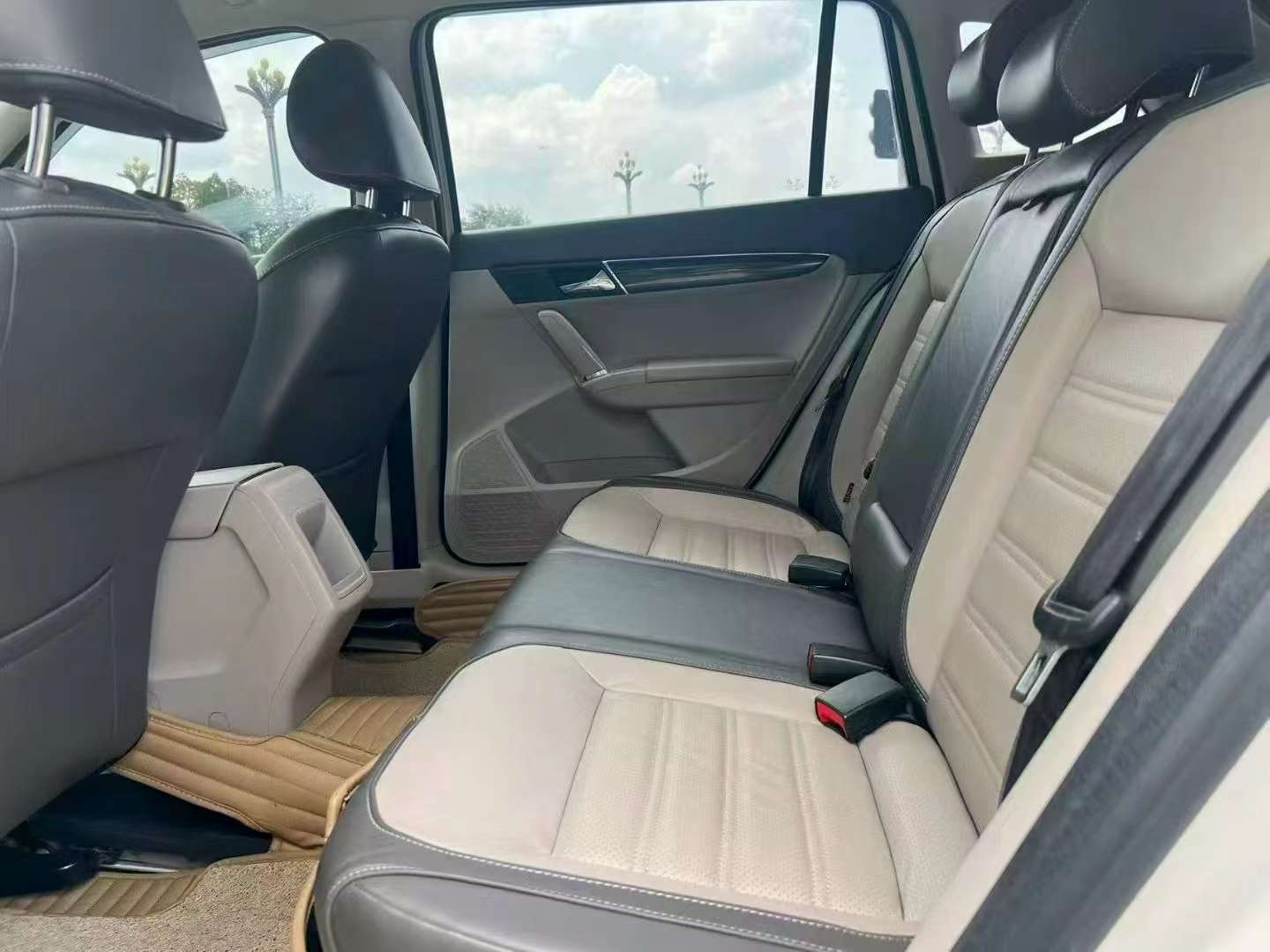 Volkswagen Langxing 1.4T Touring 7