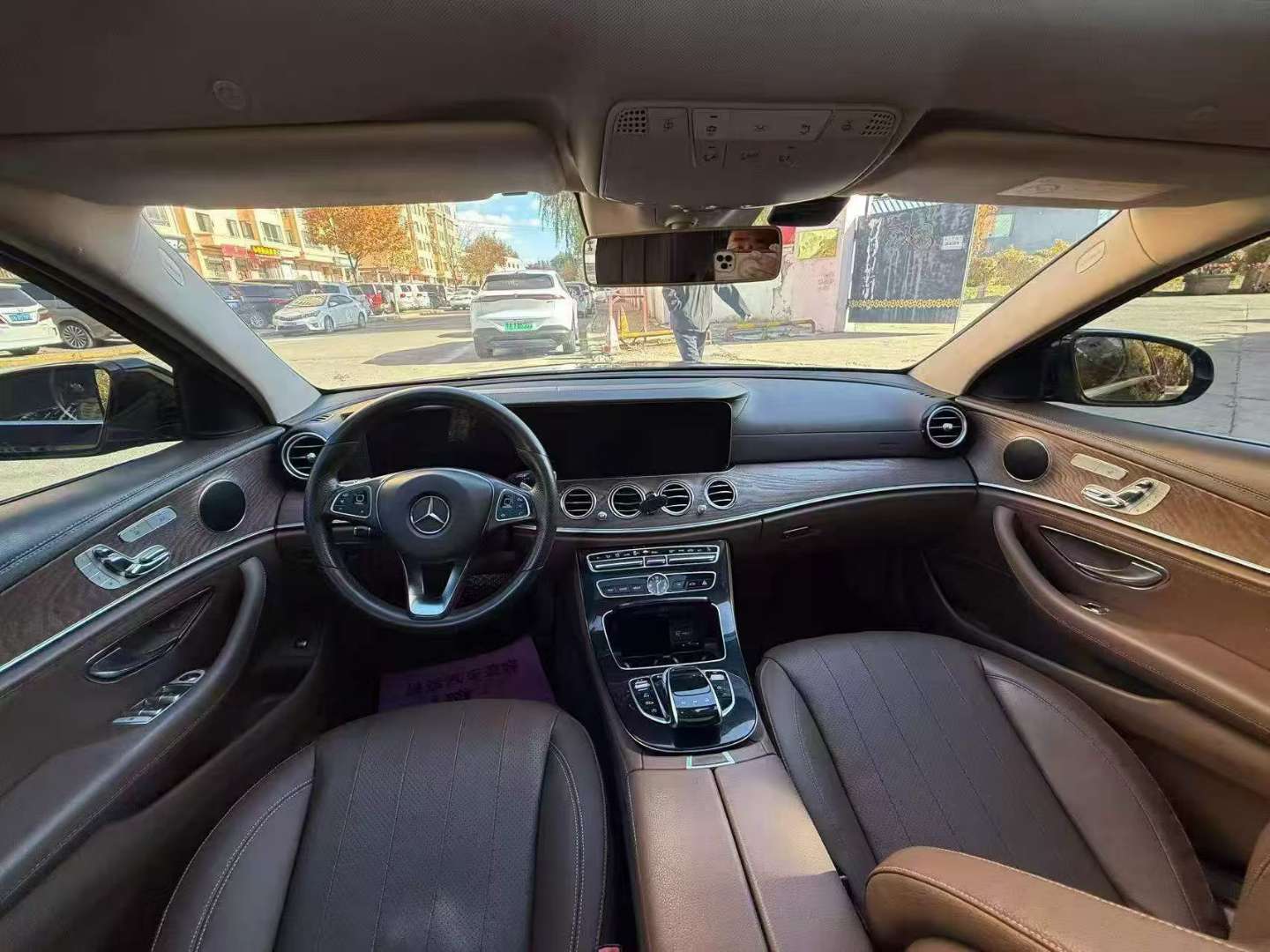 Mercedes-Benz E-Class 2017 E300L 8