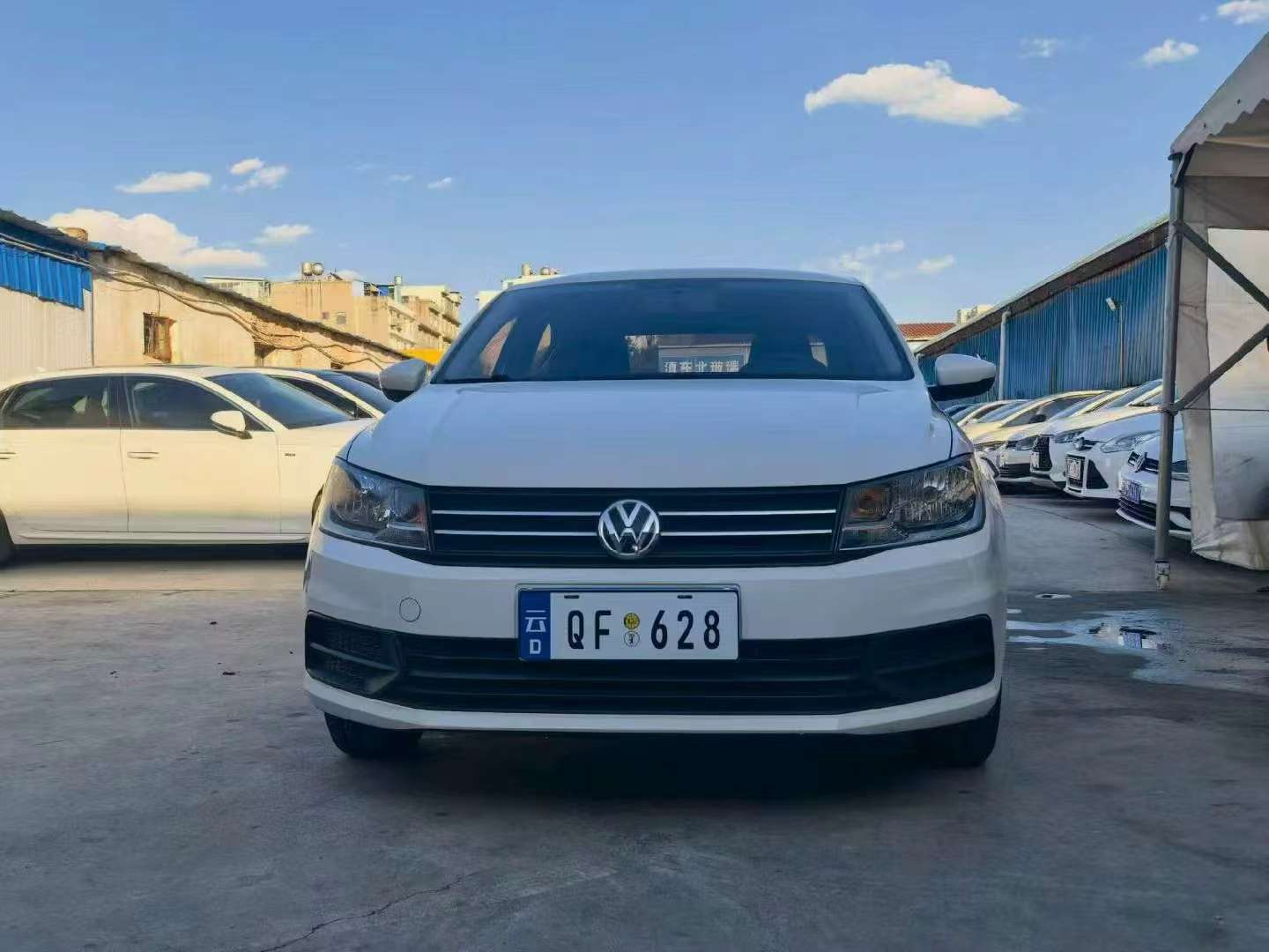 Volkswagen Santana 1.5 Automatic Style Edition 2