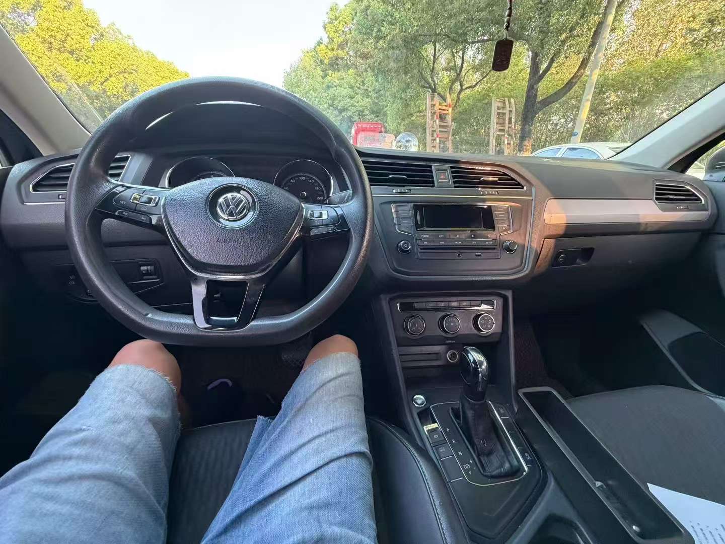Volkswagen Tiguan L Automatic 1.8T 9