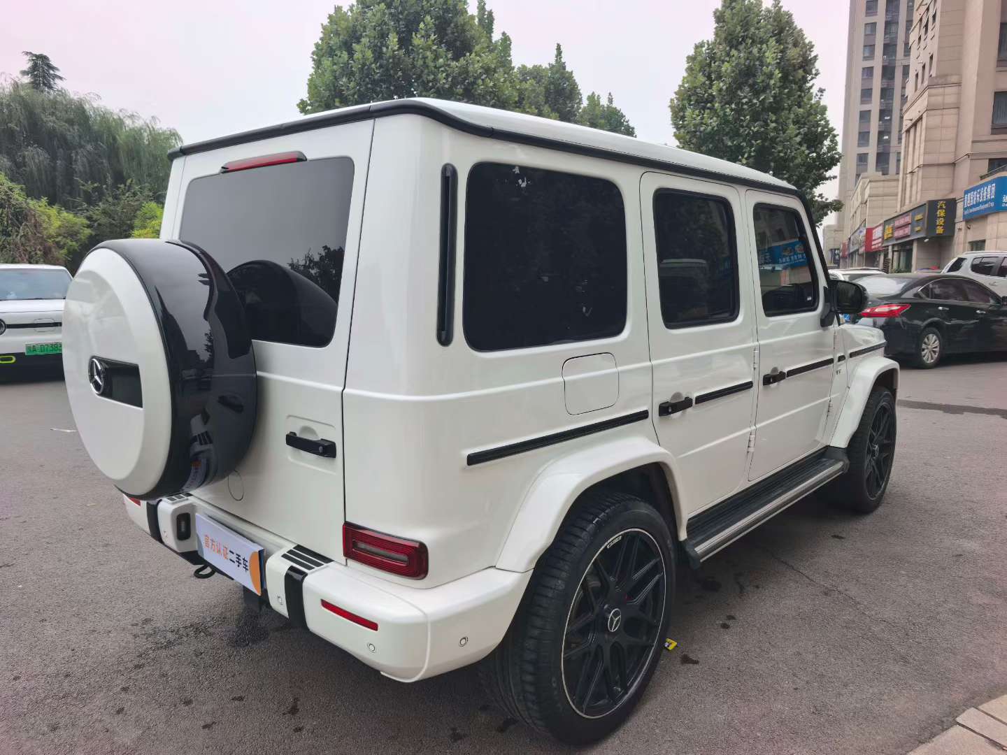 Mercedes-Benz G-Class G550 7