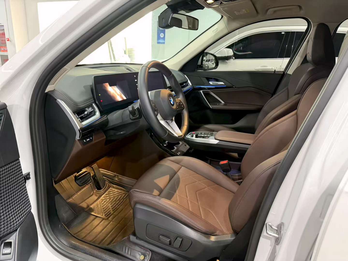 BMW X1 23 sDrive20Li 1.5T X Design Package 6