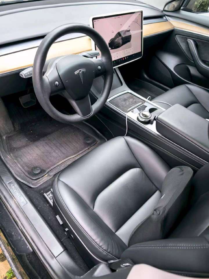 Tesla Model 3 Standard Range Rear-Wheel Drive 3