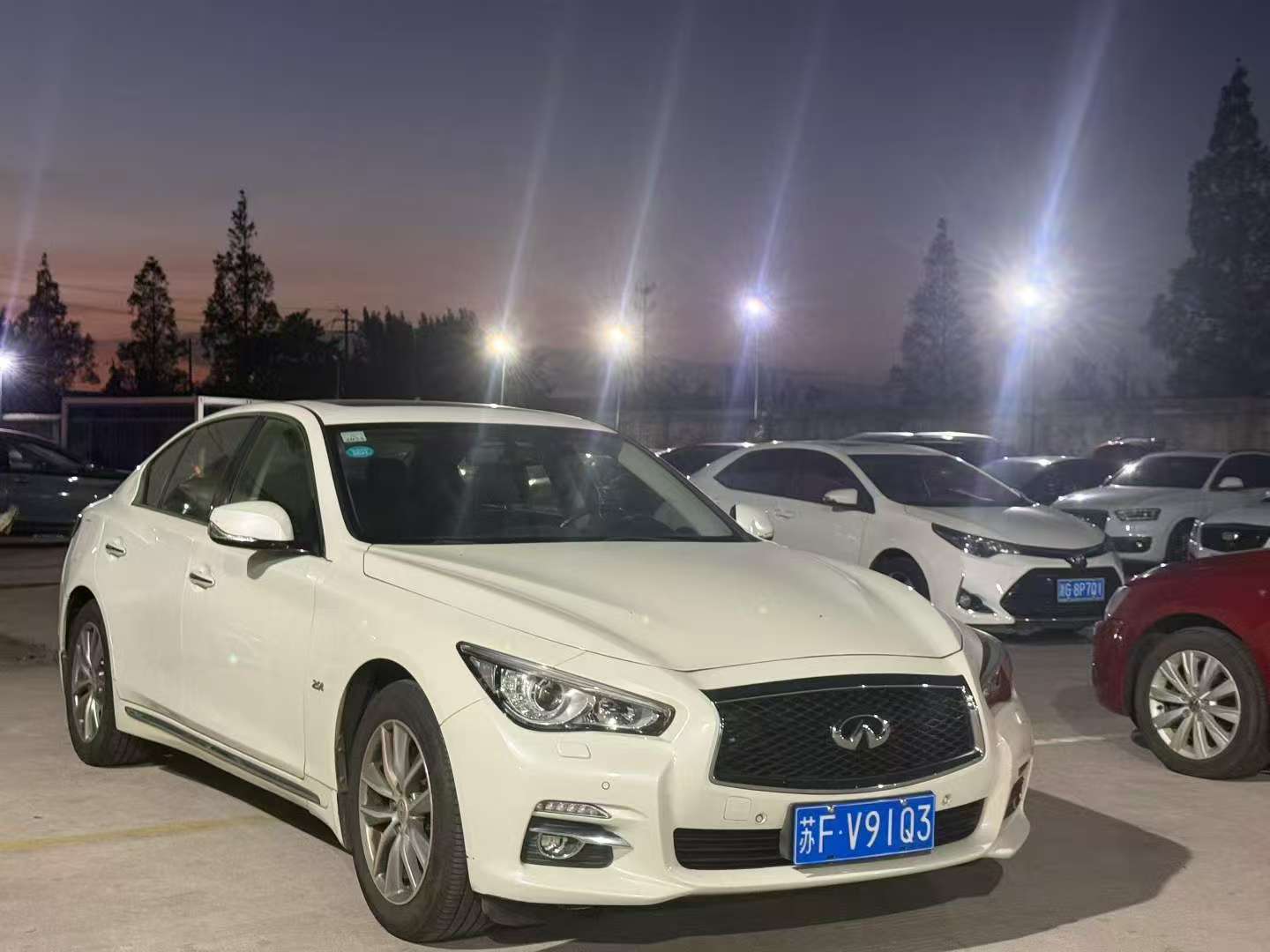 Infiniti Q50L 2.0T Comfort Edition 3