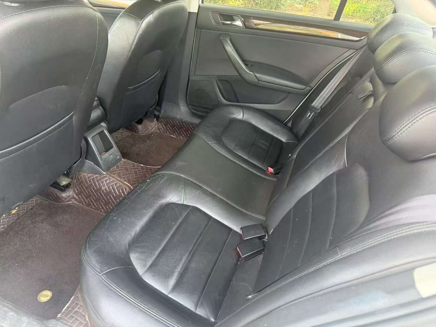 Volkswagen Santana 2014 1.6 Automatic Sunroof High Spec 3