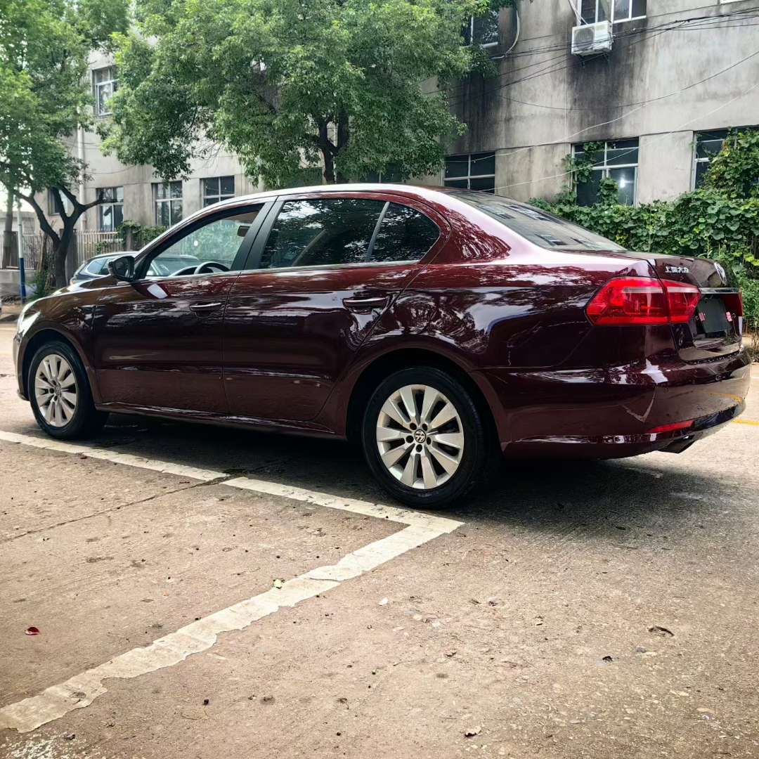 Volkswagen Lavida 7