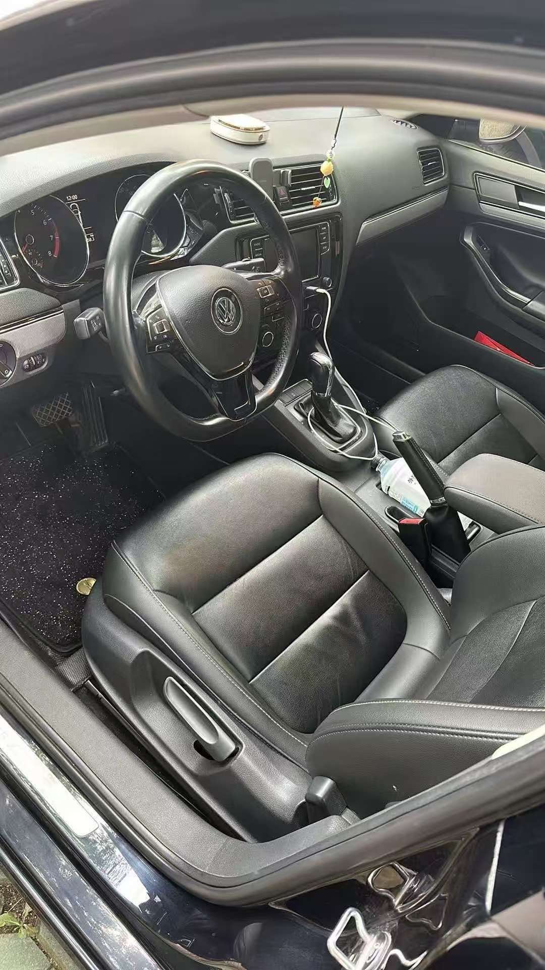 Volkswagen Sagitar 1.4T Comfort Edition 3