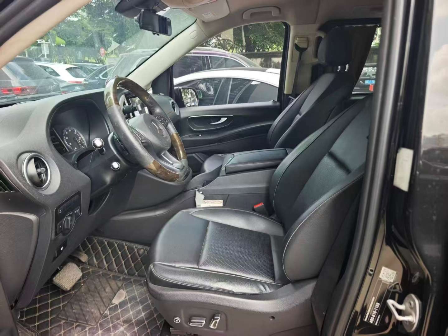 Mercedes-Benz Vito 2018 2.0T 7-Seater Business Edition 7