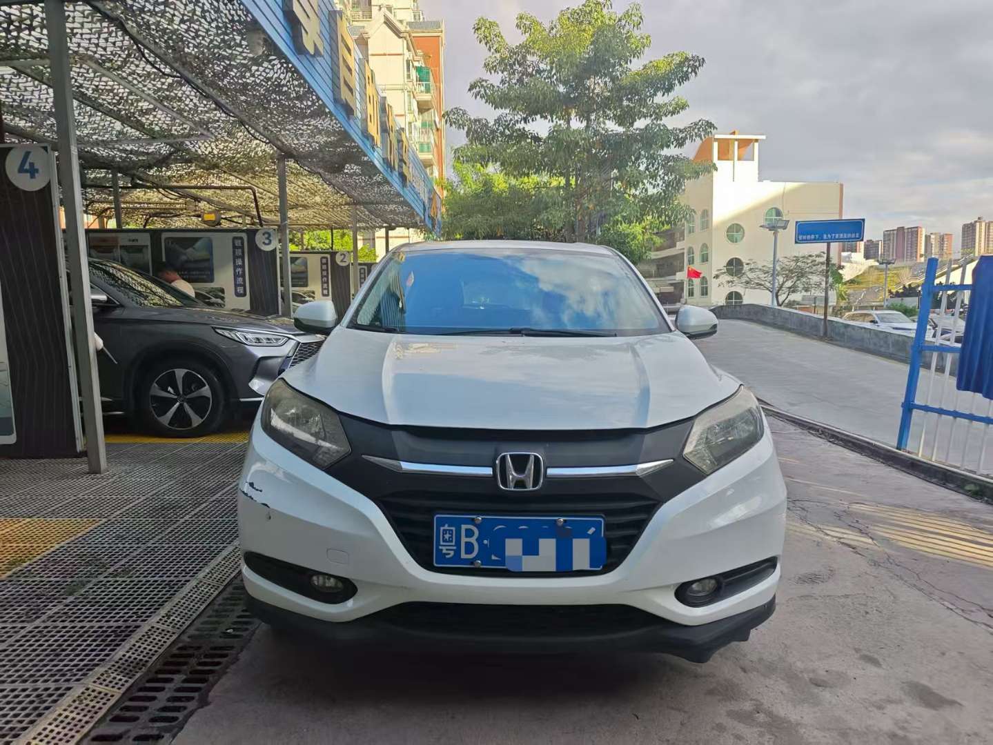Honda Vezel 1.8L CVT 2WD Elite