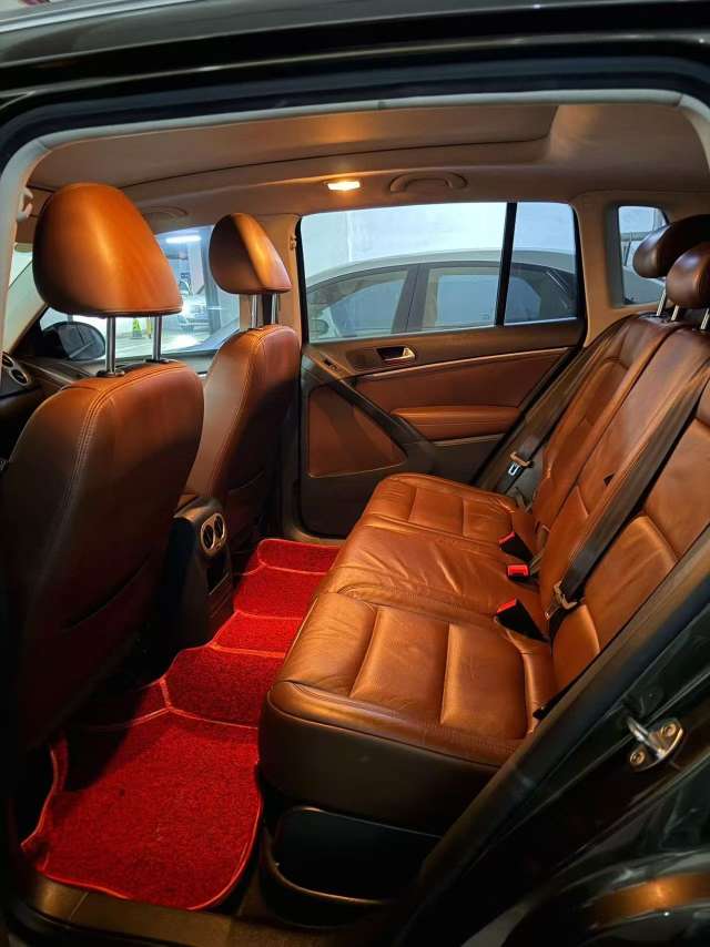 Volkswagen Tiguan 1.8TSI AWD Luxury Edition 5