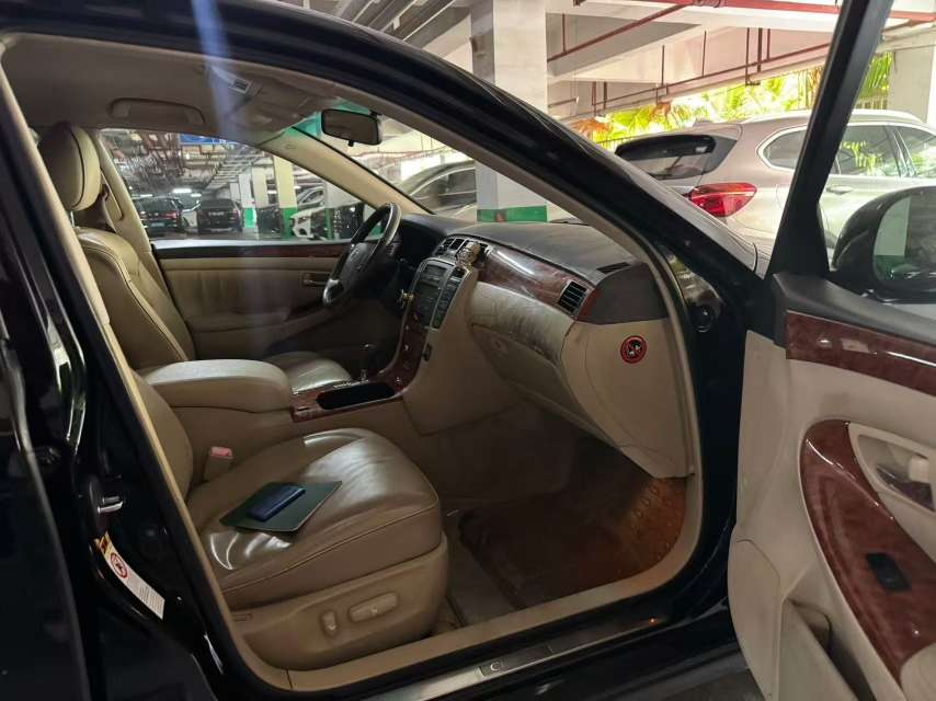 Toyota Crown 8