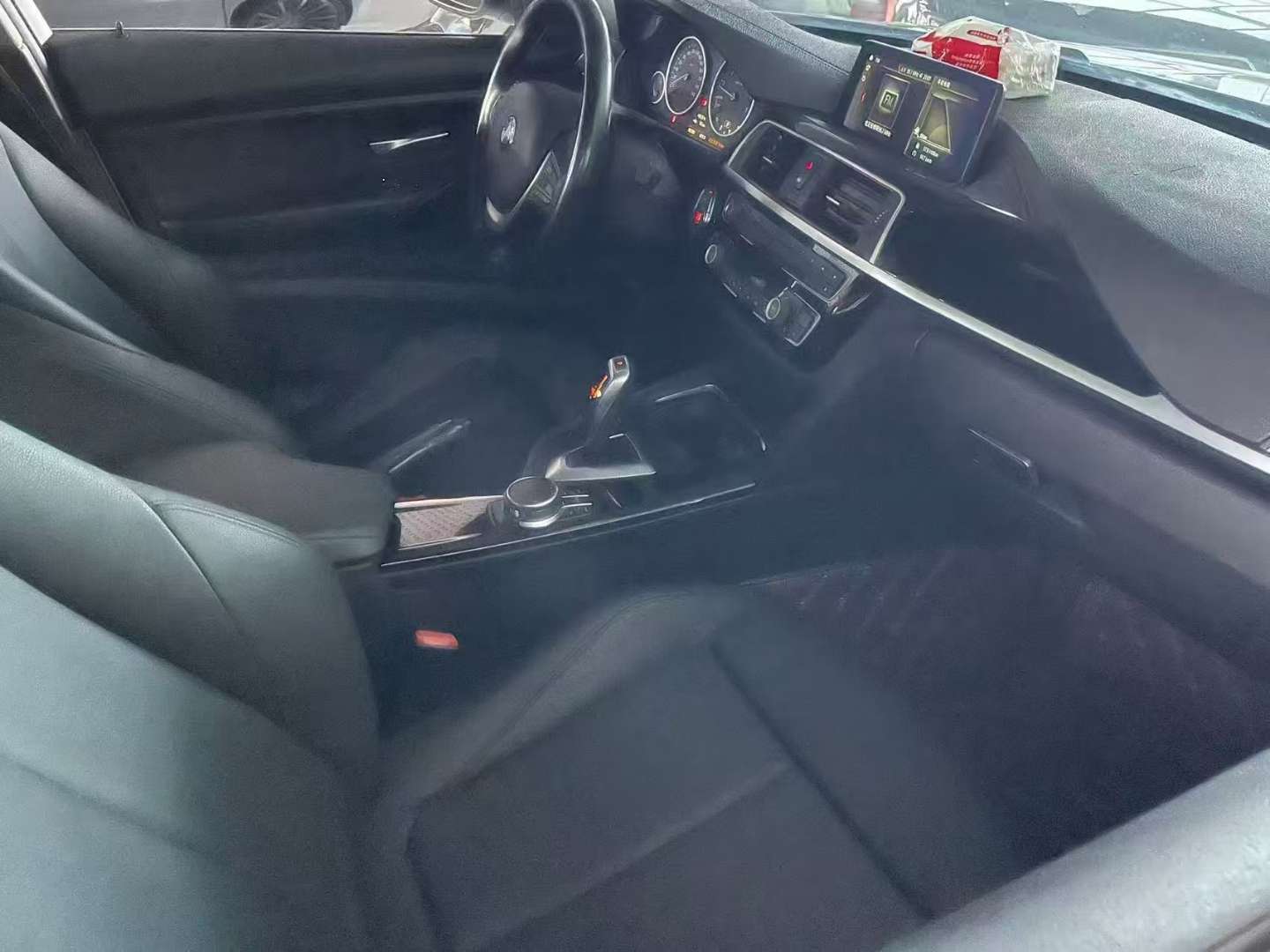 BMW 3 Series 320Li Style 2.0T 6