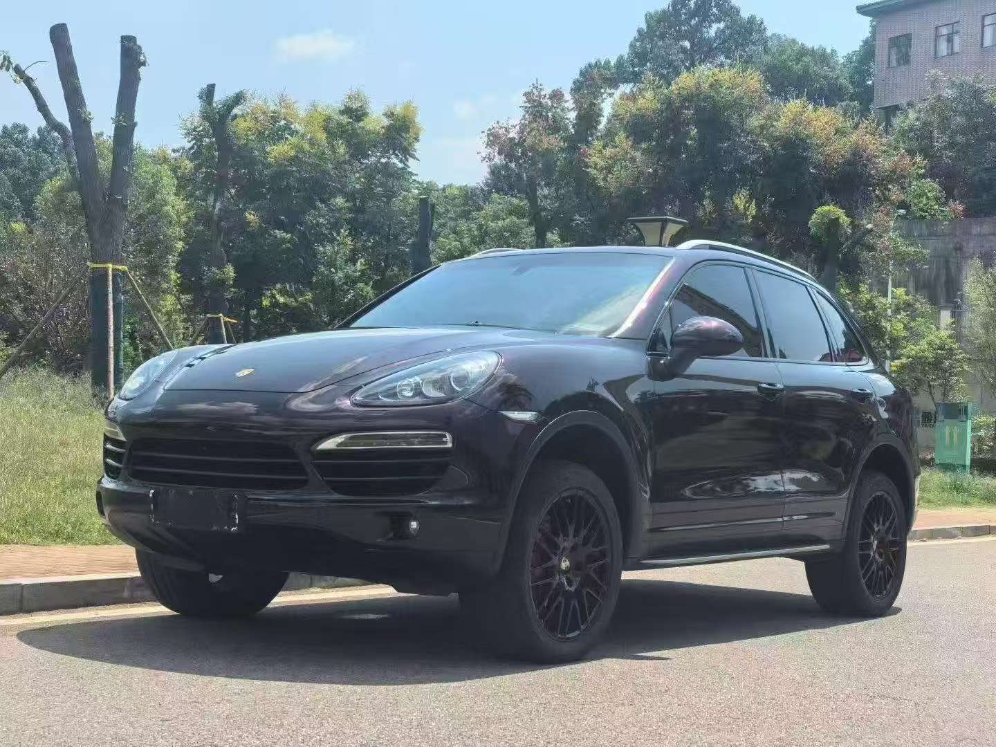 Porsche Cayenne 3.0T AWD 2