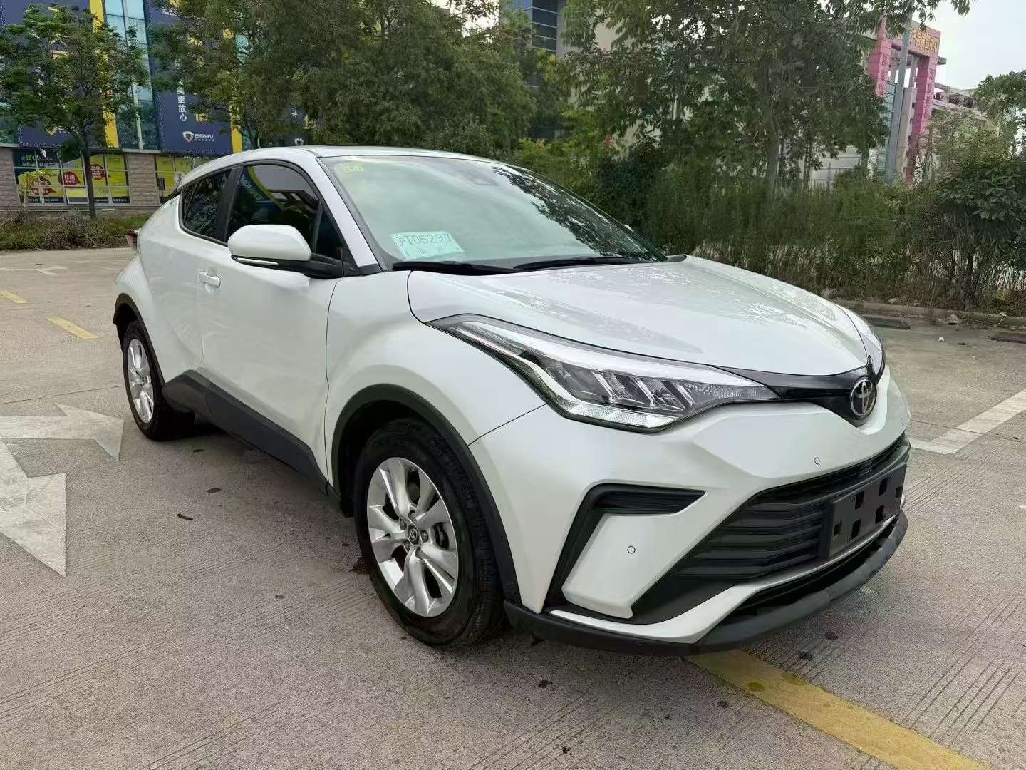 Toyota IZOA 2.0 Automatic Sunroof