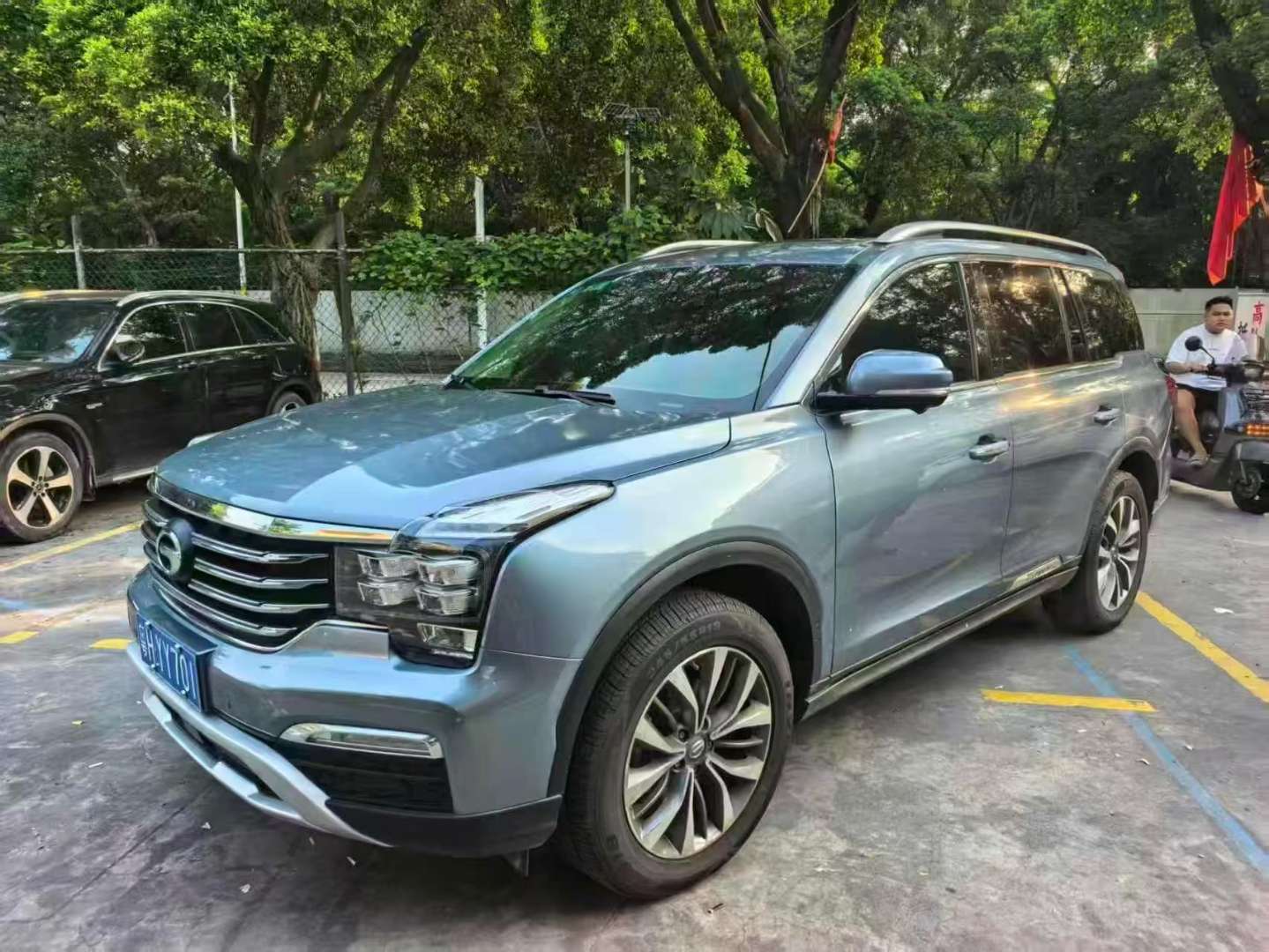 GAC Trumpchi GS8 2.0T Smart Connect Luxury 7-Seater