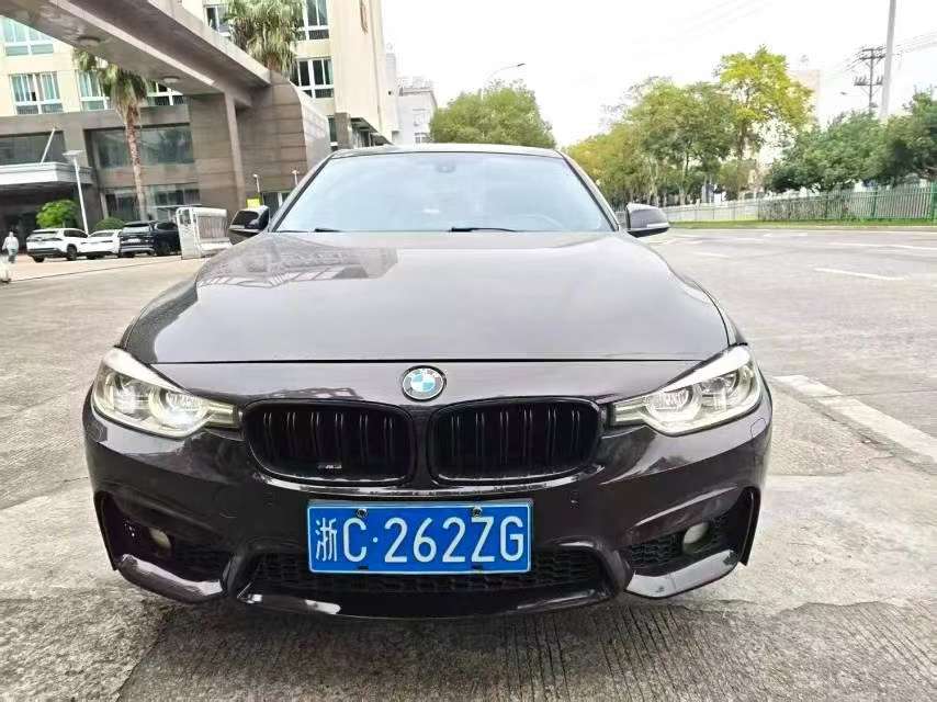 BMW 3 Series 320Li Style Edition