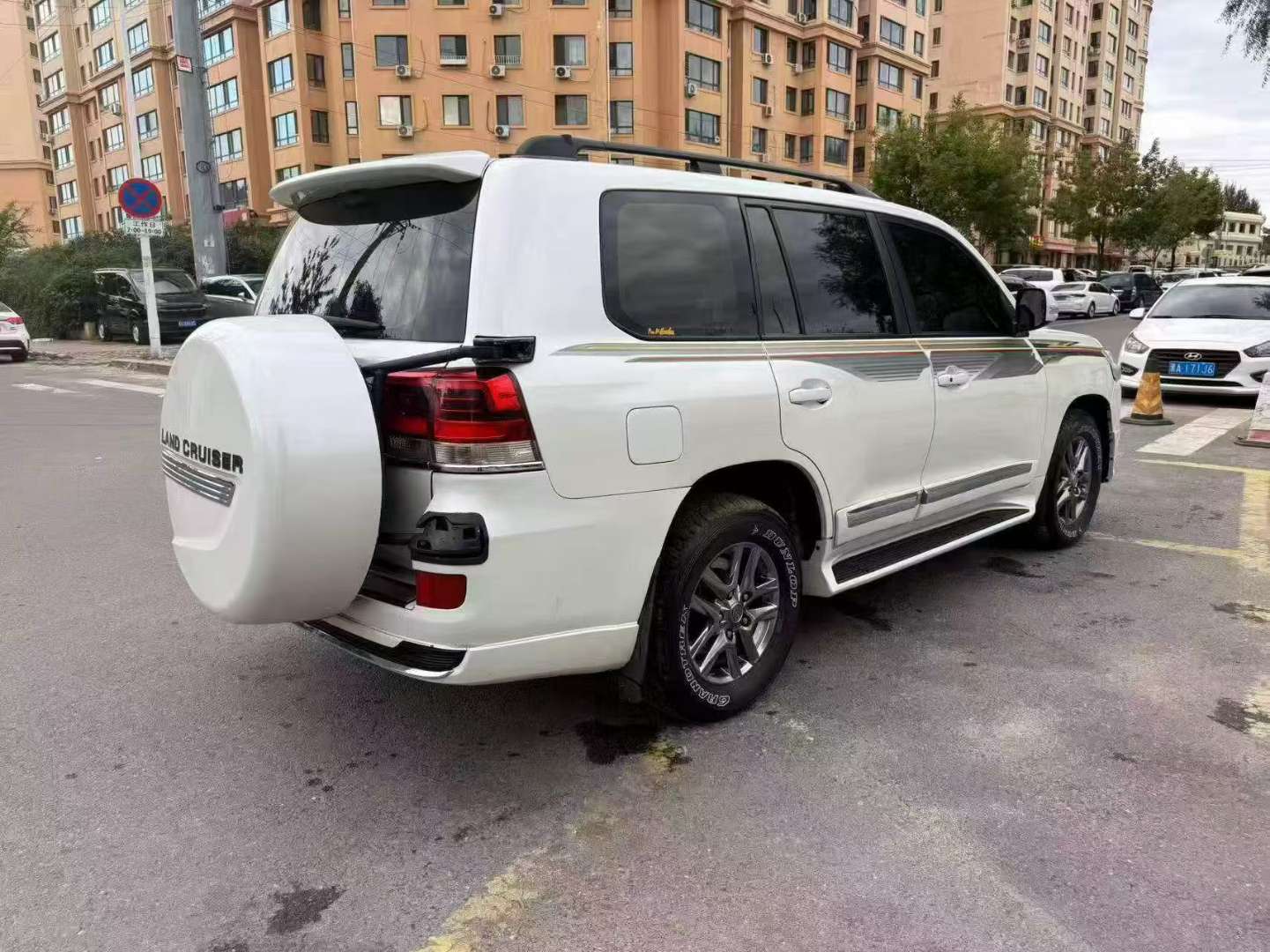 Toyota Land Cruiser 2014 5-Seater 4