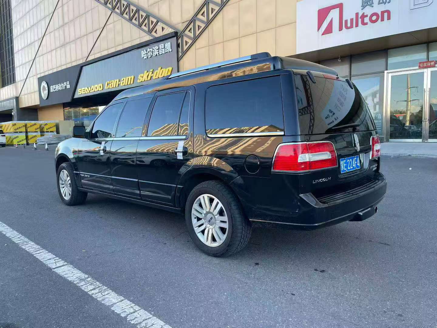 Lincoln Navigator 2011 5.4 Automatic Leader I 5