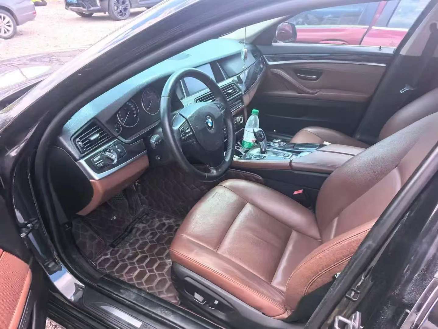BMW 5 Series 520Li 2.0T Elegant 4