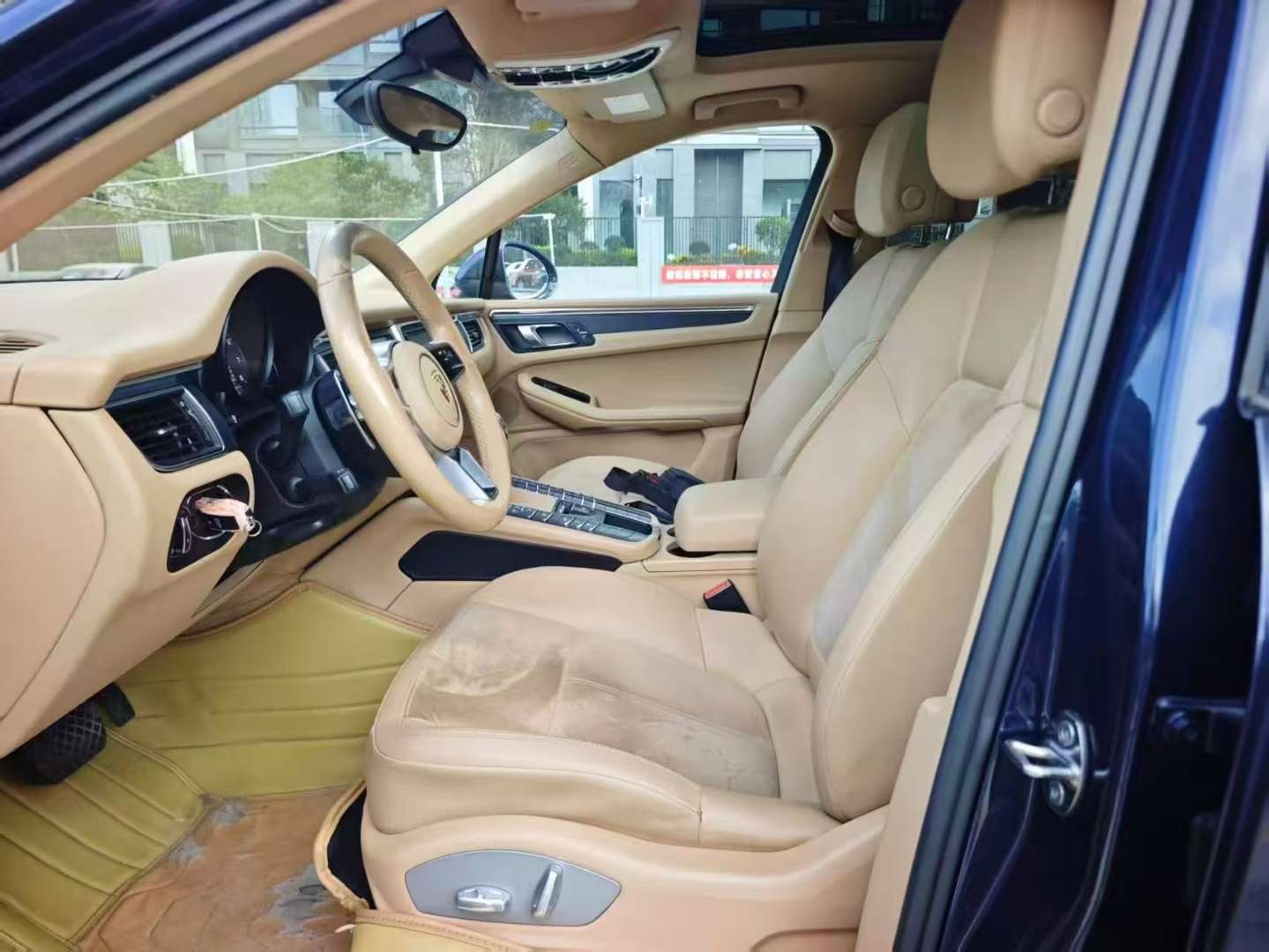 Porsche Macan 2.0T Automatic Sunroof 7