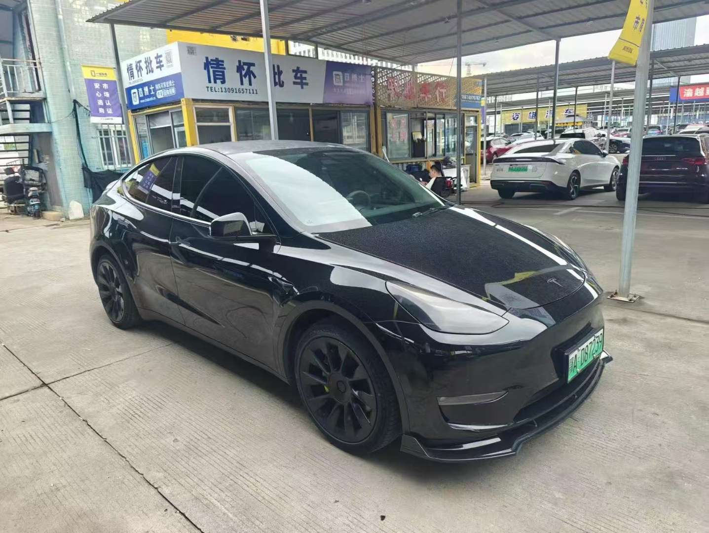 Tesla Model Y 2021 Standard Range 2