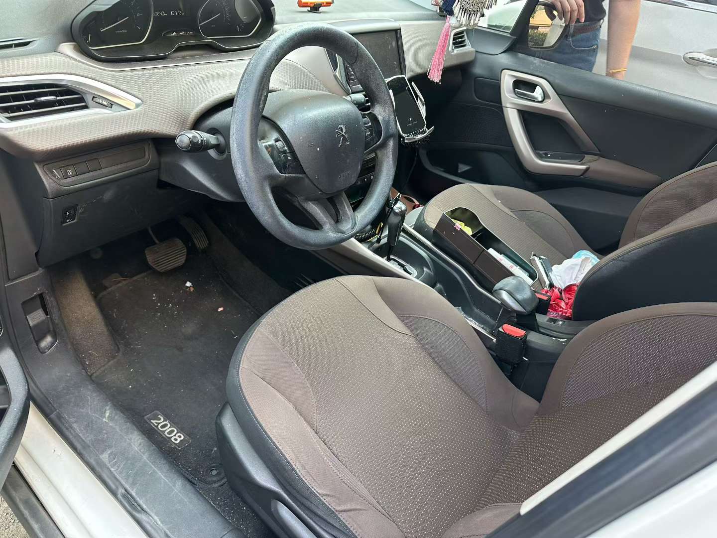 Peugeot 2008 5
