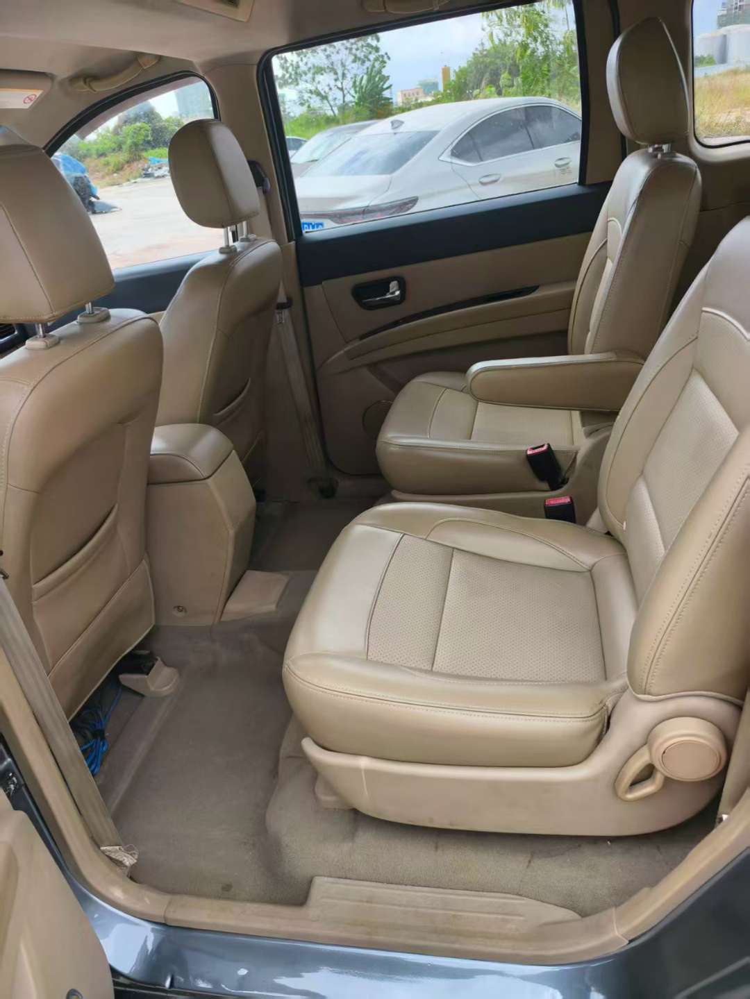 Wuling Hongguang S 1.5L Top Trim 6