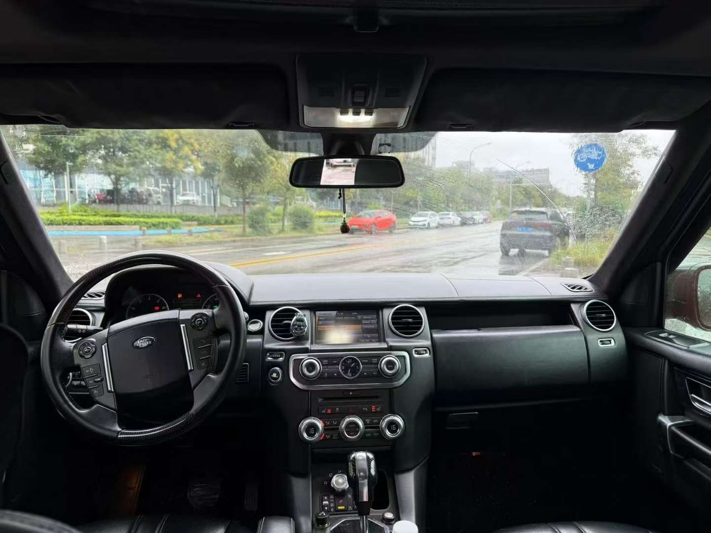 Land Rover Discovery 4 2011 Refurbished 6